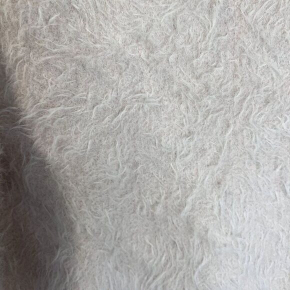 Lou & grey Women's Very Soft Long Sleeve Pullovers Fluffy Fuzzy Sweater - Picture 4 of 4